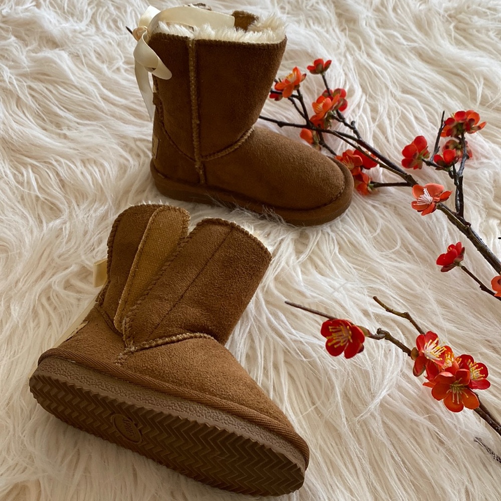 APRES by LAMO toddler boots